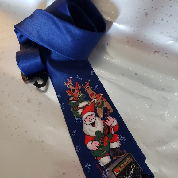 SANTA'S TIE 👔 - Picture 3 of 4